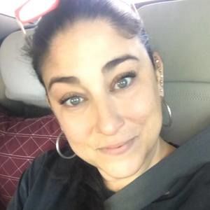 Meet your Posher, Gianina